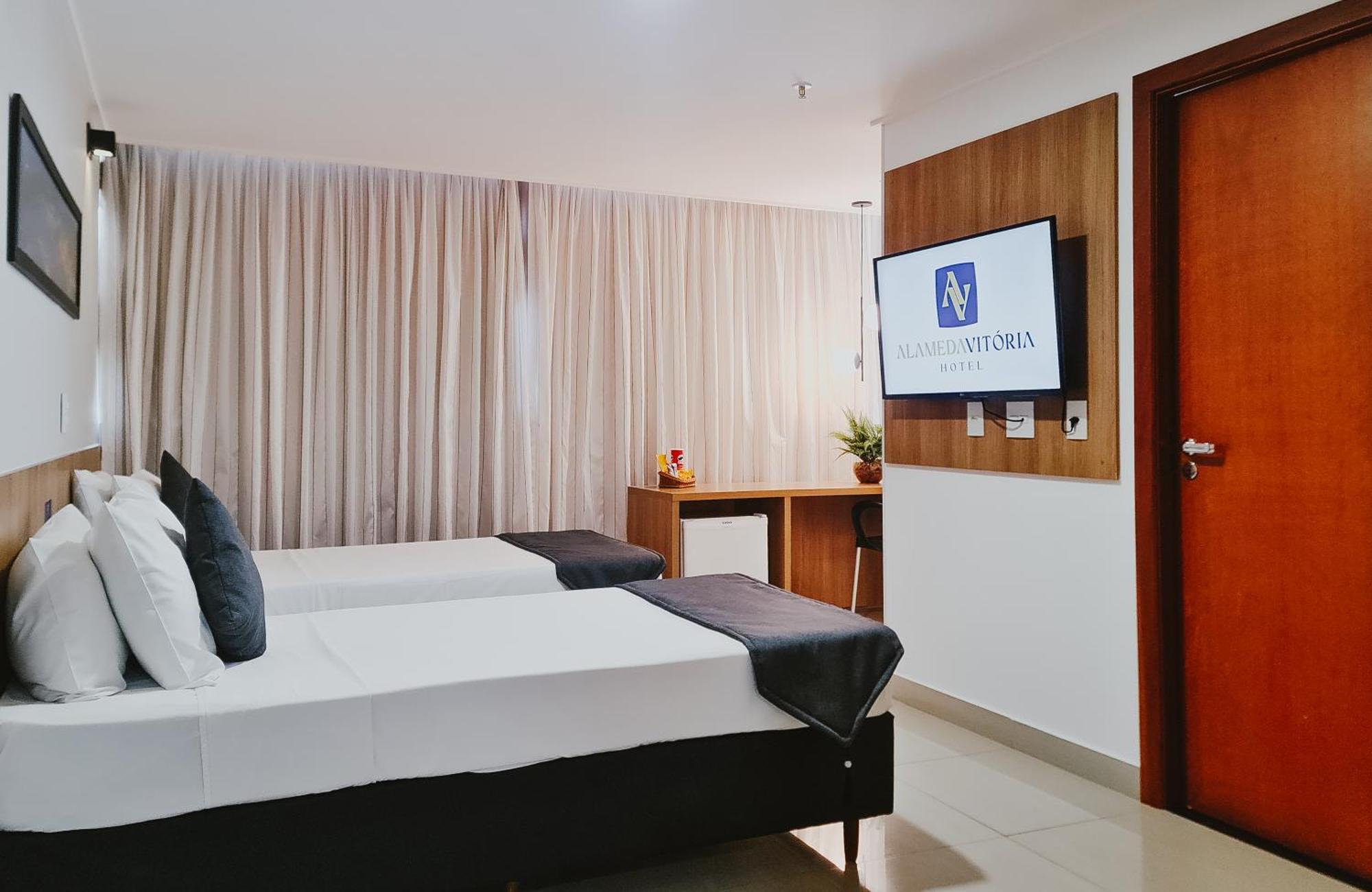 Alameda Vitoria Hotel מראה חיצוני תמונה