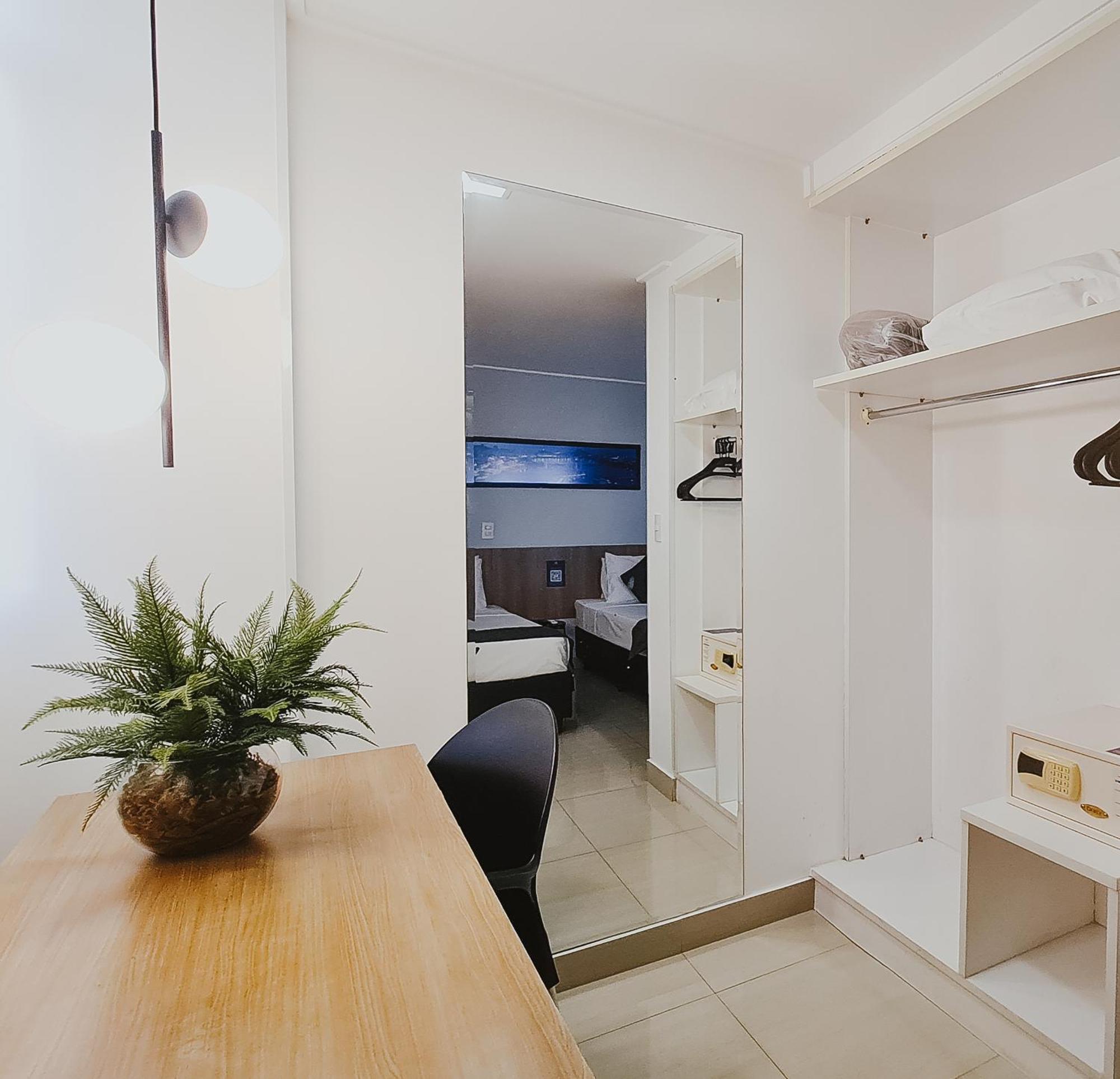 Alameda Vitoria Hotel מראה חיצוני תמונה